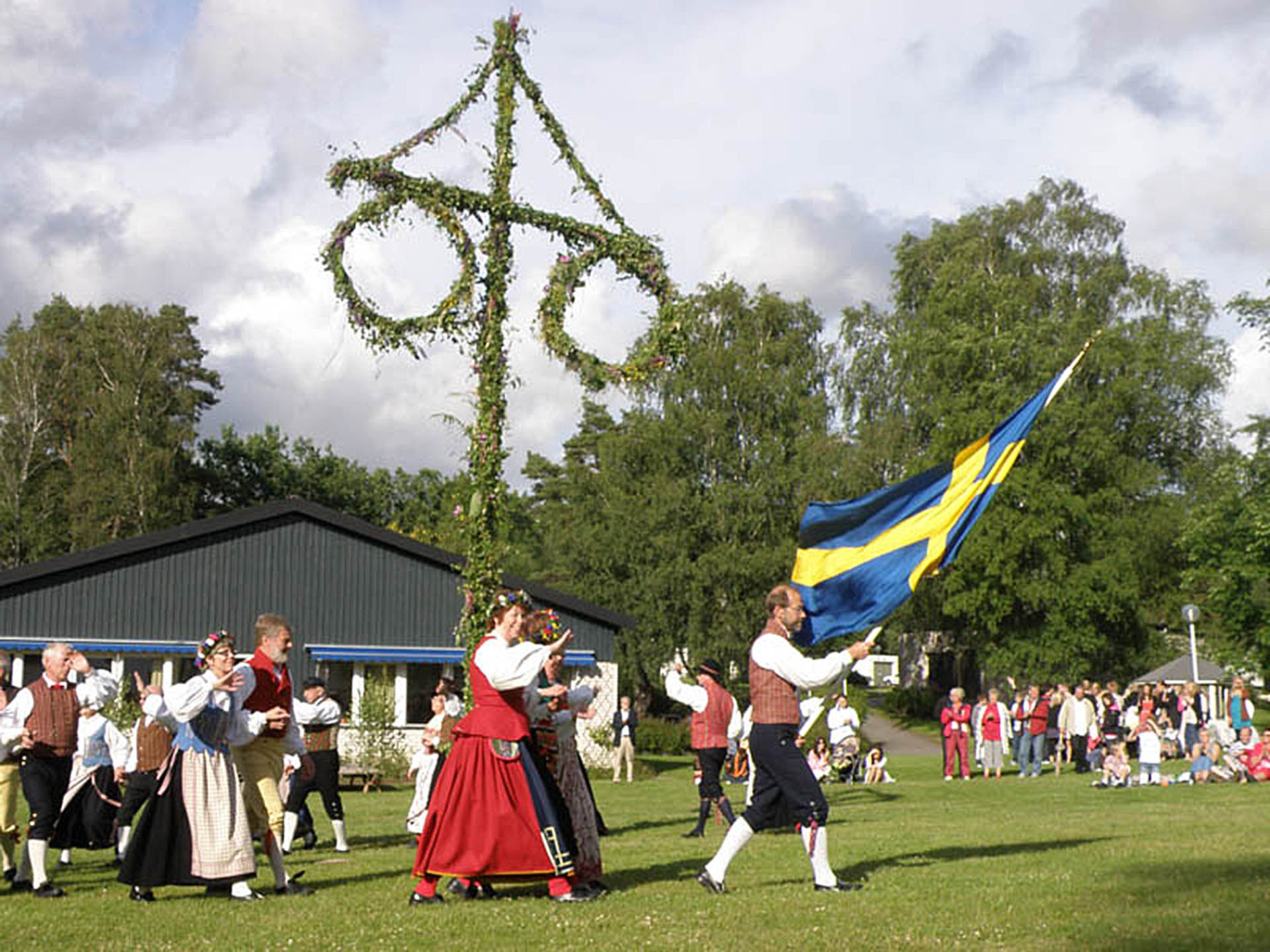 Fira Midsommar Hj lmared Folkh gskola fira-midsommar-hj-lmared-folkh-gskola
